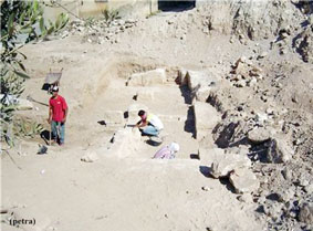 العثور على أرضية فسيفسائية تعود للقرن السادس الميلادي في بني كنانة