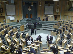 دراسة تستغرق نحو عام ونصف لوضع نظام انتخابي ينسجم مع واقع المملكة