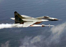 قصف اسرائيلي على مراكب الصيادين قبالة سواحل غزة