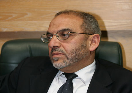 الهنيدي يستقصي ملف شركة تطوير البحر الميت