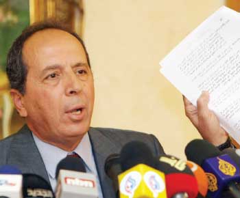 اللواء السيد يشن هجوما لاذعا على سعد الحريري ويتهمه بالتزوير في ملف مقتل والده