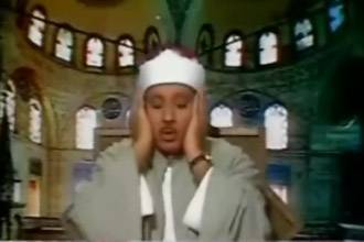 جدل بمصر بسبب فتوى تحرّم سماع القرآن بأماكن العمل والمواصلات