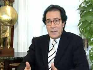 معادٍ للساميّة أم موالٍ لإسرائيل؟ المرشّح المصري لليونسكو بين نارين