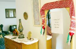 استجابة لفتاوى دينية..تراجع عادة المعانقة والتقبيل في العيد