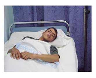 طالب في مدرسة العالوك بالزرقاء يزعم ضربه من قبل معلم حتى الإغماء