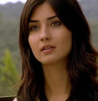 أردنيون يطلقون الأعيرة النارية ابتهاجا بعودة لميس في "عاصي"