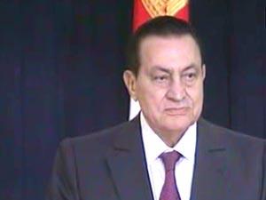 مبارك لقيادات الوطني: لا يصلح لحكم مصر إلا العسكريون