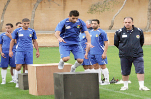 منتخبنا الوطني يطير الى مصر للقاء منتخب الكويت