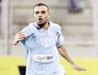 أبو كشك يواصل التغيب وكفرسوم يجدد الحوافز