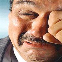 رجل يكتشف بالصدفة ان زوجته تزوجت 800 رجل غيره