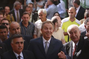 فلسطيني من الخليل يصرخ في وجه بلير "أنت إرهابي"