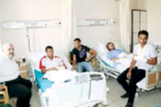 لاعبو الجزيرة يغادرون المستشفى بعد تعرضهم لاعتداء