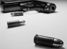 رصاصة طائشة تستقر برأس طفلة في عجلون وتتسبب بموتها سريريا