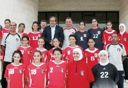 المنتخب النسوي لكرة القدم إلى الأراضي الفلسطينية اليوم