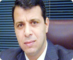 دحلان يسعى لتأسيس صحيفة أسبوعية في عمّان بتمويل أردني