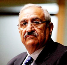 النائب الملاح يسال المجالي عن تعيينات الموظفين في المجلس خلال عامين