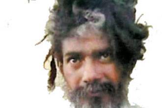 " ساحر" من المتسللين الحوثيين زرع طلاسم بالحدود السعودية