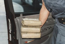 السلطات المصرية توقف سائق أردني حاول تهريب 33 كيلو من الكوكايين