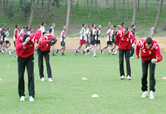 منتخبنا الوطني يستأنف تدريباته في أجواء غير مريحة!