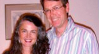 زوجة سفير بريطانيا باليمن تطالب بالطلاق بعد تورطه بعلاقة غرامية مع صحافية أميركية