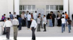 عقب اعتصام للتضامن معهما..جامعة آل البيت تفتح تحقيقا حول تفتيش طالبتين بطريقة مهينة