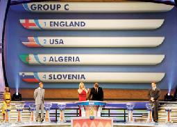 قرعة مونديال 2010 تنصف الجزائر وتضع البرازيل في المجموعة الحديدية