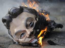 بلير أمام القضاء بتهمة شن حرب "غير مشروعة"