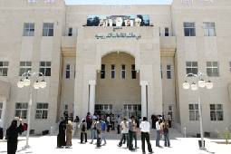 "آل البيت" تفصل 3 طلاب وتنذر 36 آخرين على خلفية مشاجرتين