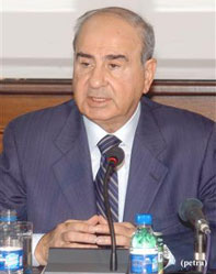 رئيس وأعضاء مجلس الأعيان يؤدون القسم الدستوري