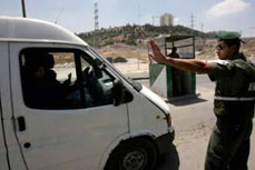 أزمة بين واشنطن وتل أبيب بعد محاولة سيارة أميركية دهس شرطي إسرائيلي