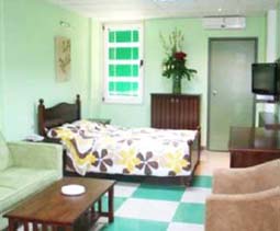 شخصيات مهمة محلية وعربية ترتاد مشفى أردني للأمراض النفسية