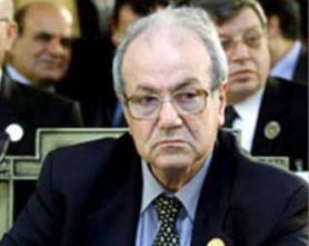 القدومي يبلغ طاقمه بأنه لم يعد رئيسا للدائرة السياسية ويطالب الموظفين بالرحيل