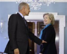 مصر تقرر منع أي قوافل مساعدات لغزة من المرور في أراضيها