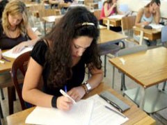 تسجيل 721 مخالفة على متقدمين لامتحان التوجيهي