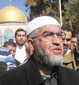 الاحتلال يُحاكم الشيخ رائد صلاح بالسجن 9 أشهر وغرامة مالية