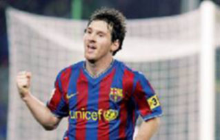 برشلونة يسحق اشبيلية وميسي يدخل نادي المائة