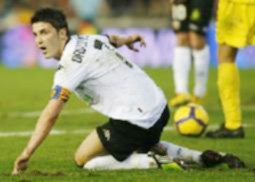 فالنسيا يقترب من ريال مدريد ومايوركا رابعا على حساب ديبورتيفو