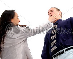 ظاهرة التحرش بالفتيات.. البحث عن السبب والمسؤول!