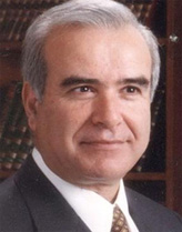 مطالبات بالتحقق من شهادات علمية عليا لموظفين كبار في الدولة