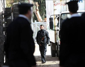 نيابة أمن الدولة تطالب بإعدام 26 متهمًا في قضية تنظيم "حزب الله" اللبناني بمصر