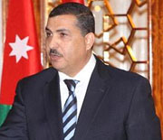 لنمنح وزير البلديات فرصة للعمل