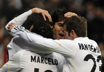 ميسي يقود برشلونة للفوز على خيتافي والريال يسحق اسبانيول بالثلاثة