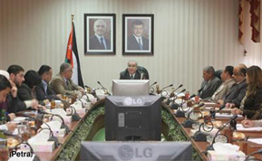 وزير التعليم العالي يعلن قوائم المستفيدين من صناديق دعم الطالب