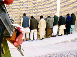 إسلام آباد تؤكد والحركة تنفي..اعتقال القائد العسكري لـ «طالبان أفغانستان» في كراتشي