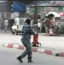 الاحتلال يقصف مراكب الصيادين واشتباكات مع المقاومة قرب خانيونس