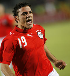 عودة زكي إلى تشكيلة مصر في مواجهة انجلترا واستبعاد ميدو مستمر