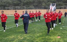 منتخب الكرة ينتظر التئام النجوم وأذربيجان يبدأ التدريبات