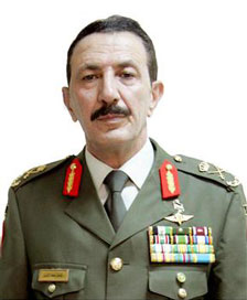 إرادة ملكية بتعيين الفريق الركن مشعل الزبن رئيسا لهيئة الأركان