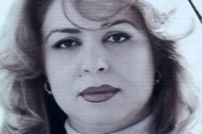 مرشحة عراقية جميلة تشتت انتباه السائقين وتتسبب بحادث مروري كل ساعة