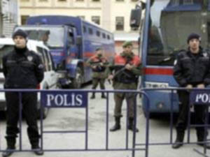 اتهام ضباط أتراك بالتخطيط لانقلاب على أردوغان